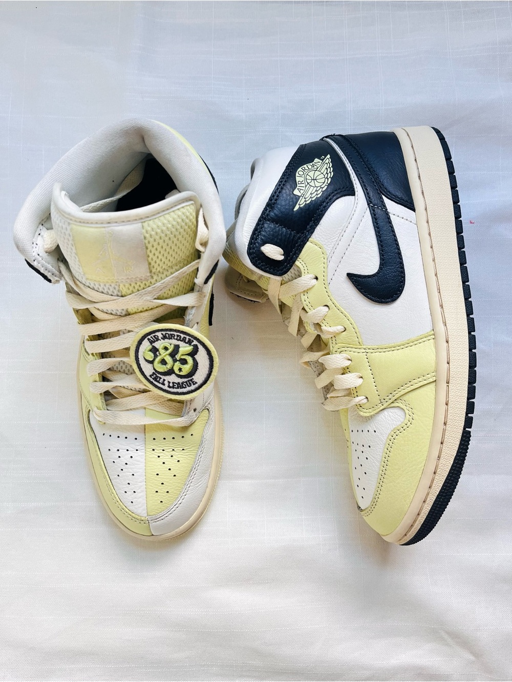Nike Womens Air Jordan Mid ‘85 Fall League high top sneakers 9